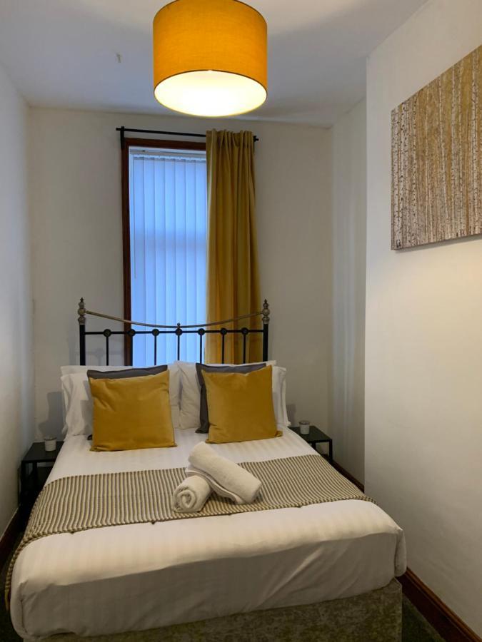 Rodsley - 2 Bedroom 1St Floor Flat Free Parking Wifi And Netflix Гейтсхед Экстерьер фото